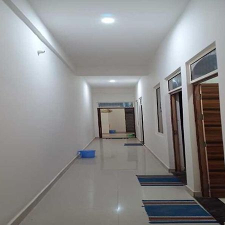 Geeta Dham Hotel Vrindávan Kültér fotó