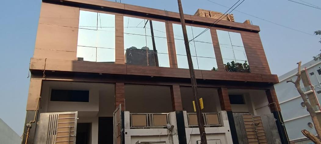 Geeta Dham Hotel Vrindávan Kültér fotó