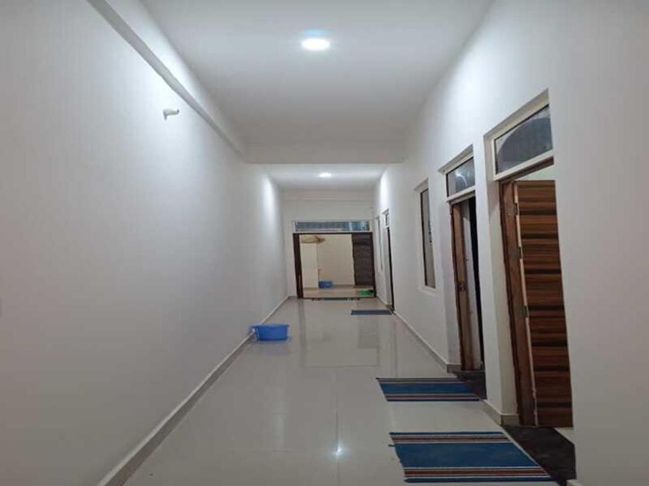 Geeta Dham Hotel Vrindávan Kültér fotó
